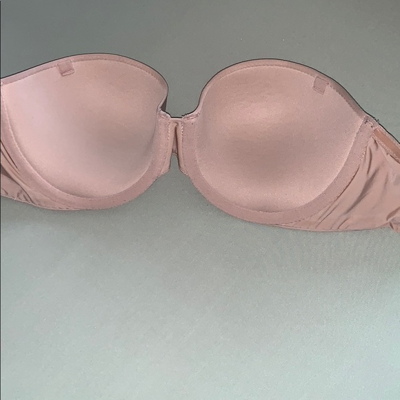 Victoria’s Secret multi-way 32C no straps - Picture 6 of 7
